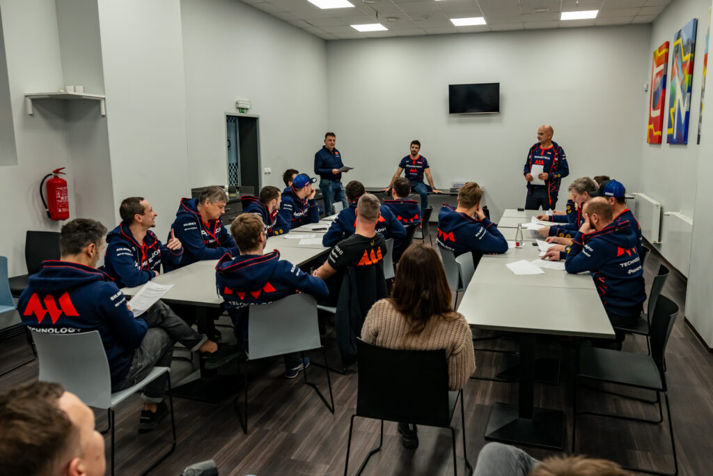 MM Technology - Teambuilding